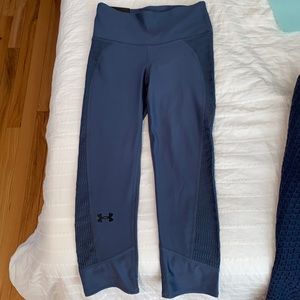 NWT Under Armour Capri Leggings XS